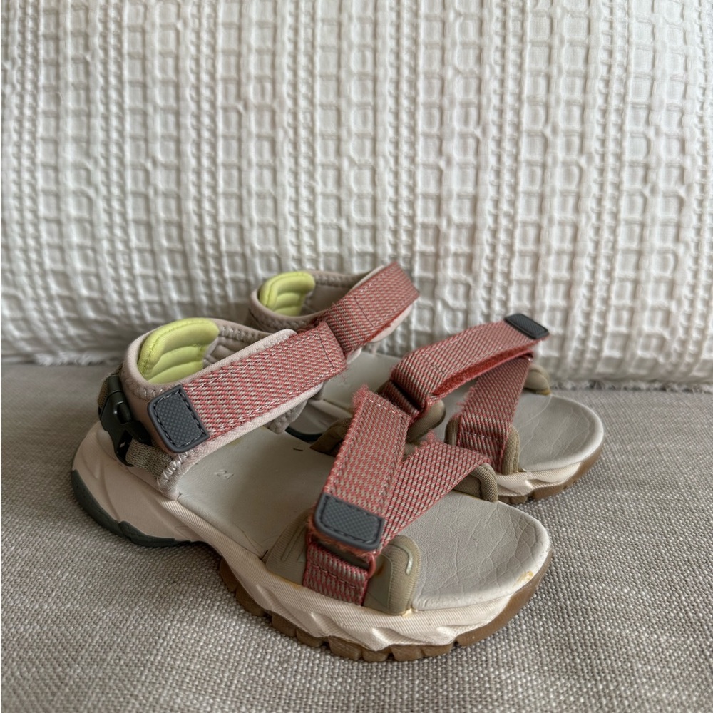 Zara Kids 24 Multicolor Technical Sandals with Adjustable Straps Girls